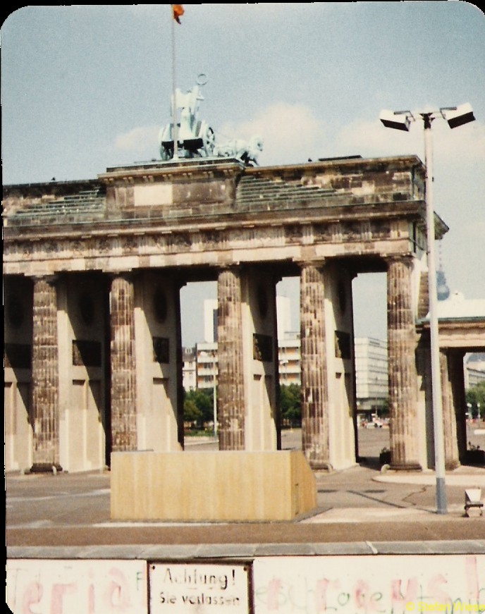 Berlin: 1984 (brandenburger tor)